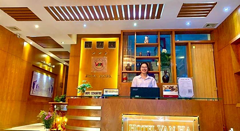 Van Ha Hotel