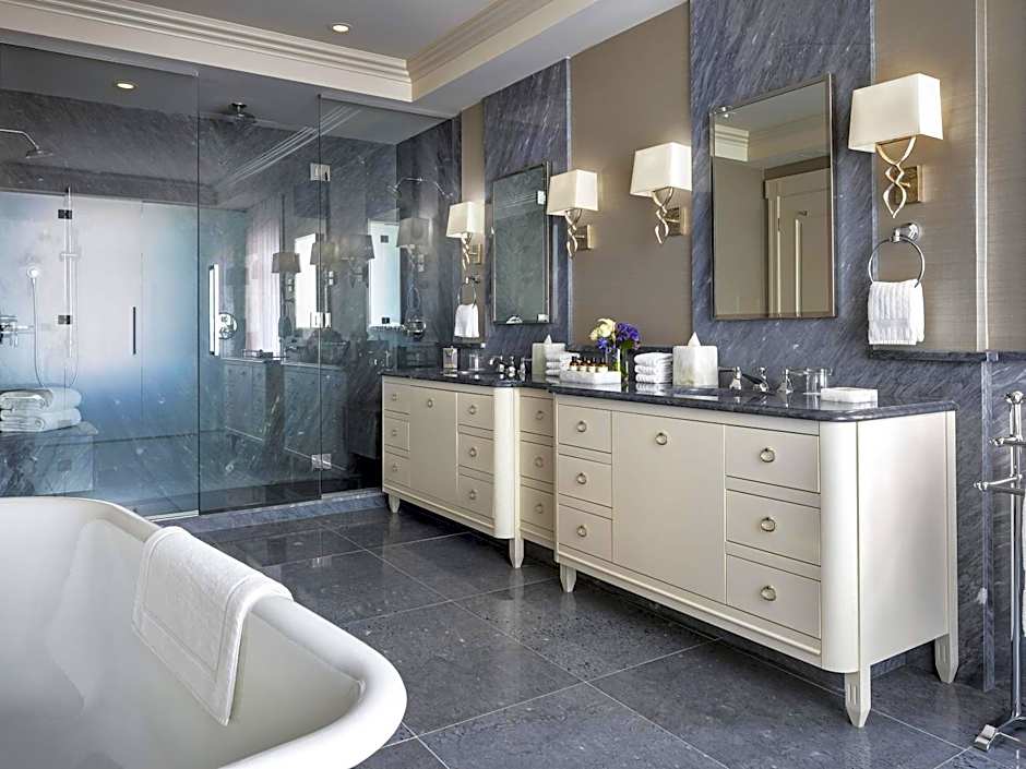 Fairmont Empress Hotel