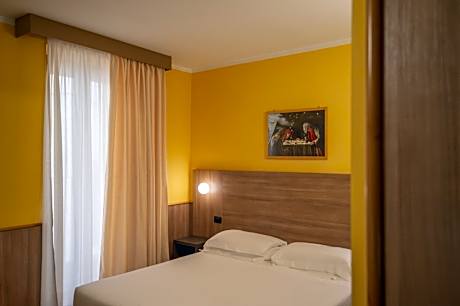 Budget Double Room - Annex