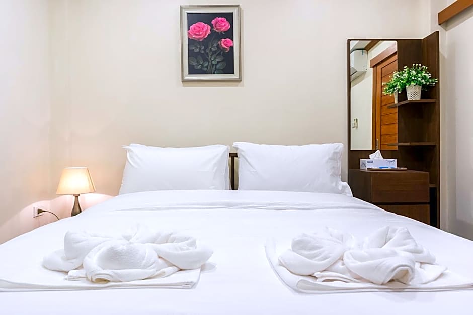 Suthep Home & Hostel