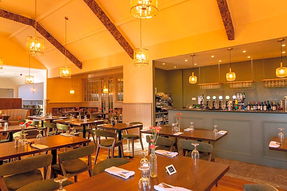 Fitzgeralds Woodlands House Hotel