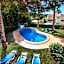 Exclusive Retreat in Vilamoura, private pool, off-street parking, Free AC wifi
