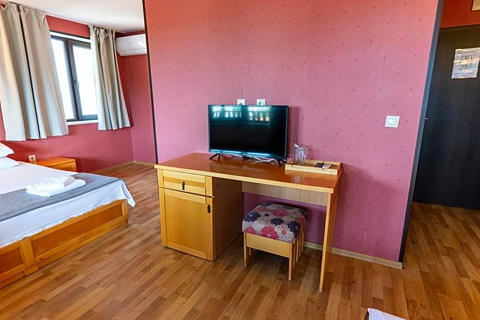 Hotel DEMETRA