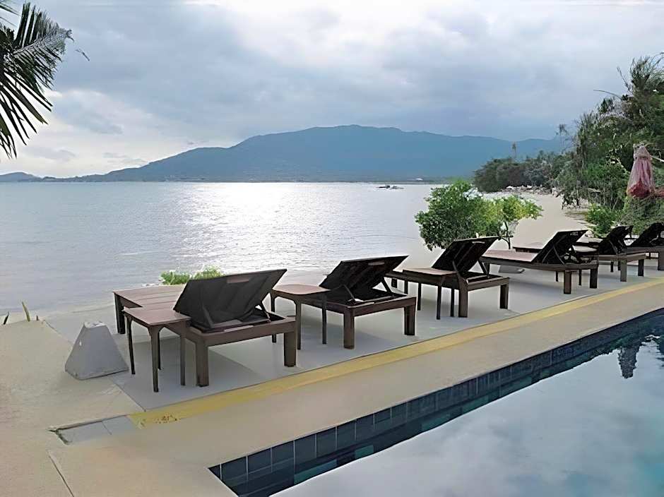Cinnamon Beach Villas
