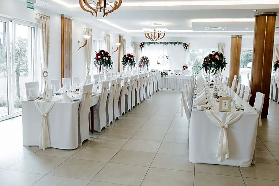 Zajazd CHATA Kębłowo