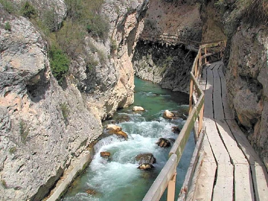Cueva Romana, Solo Adultos, Apto para Nudistas