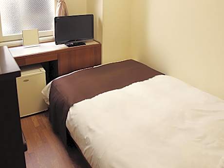 1 Single Bed