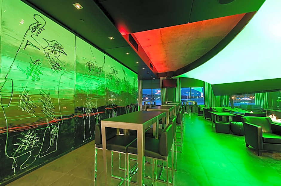 Grand Times Hotel Sherbrooke