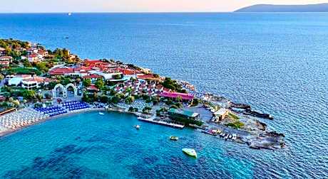 Maya Bistro Hotel & Beach