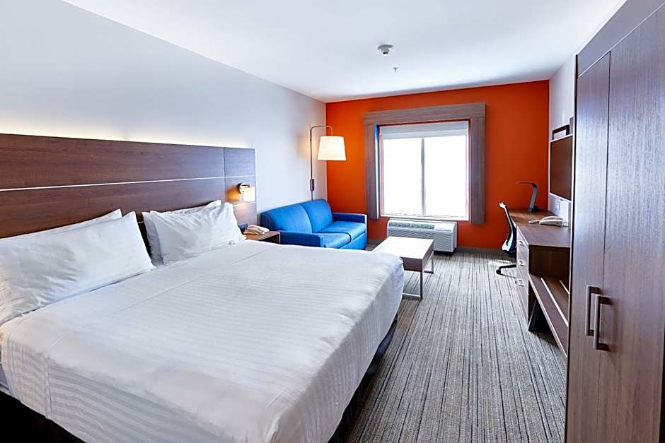 Holiday Inn Express Hotel & Suites Dieppe Airport By IHG
