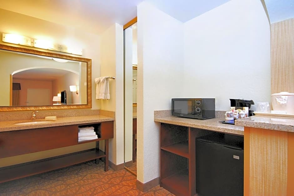 Best Western San Dimas Hotel & Suites