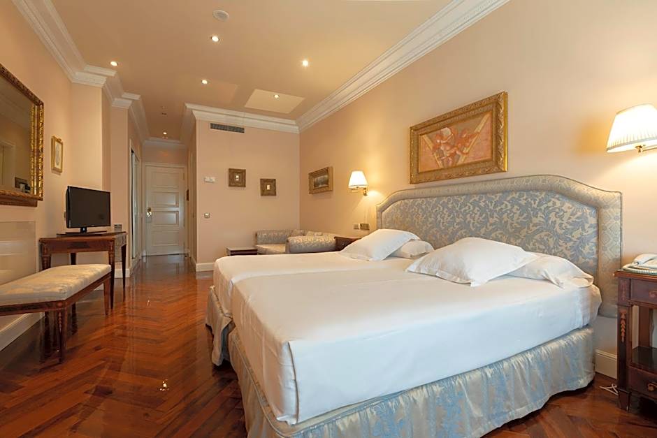 Hotel Alameda Palace