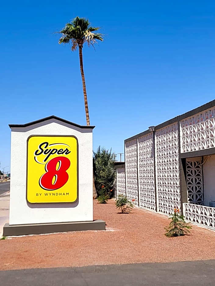 Super 8 by Wyndham El Centro North