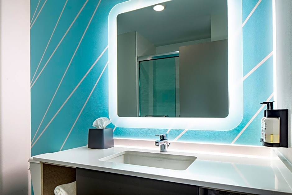 Avid Hotels Madison - Monona By IHG
