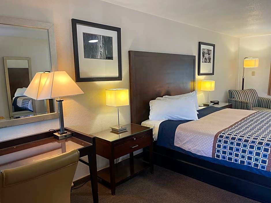 Vino Inn & Suites