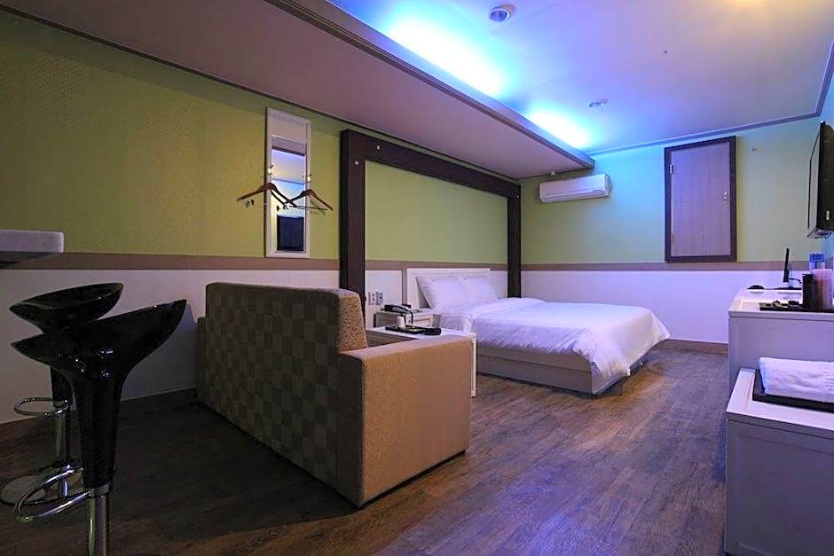 K.S Hotel