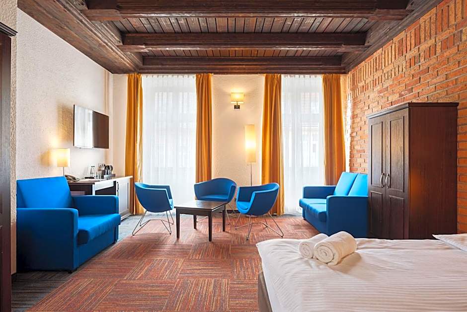 Palazzo Rosso Old Town