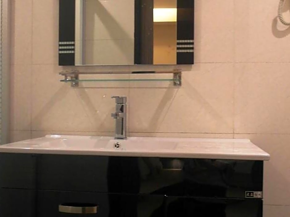 Mandarin Hotel