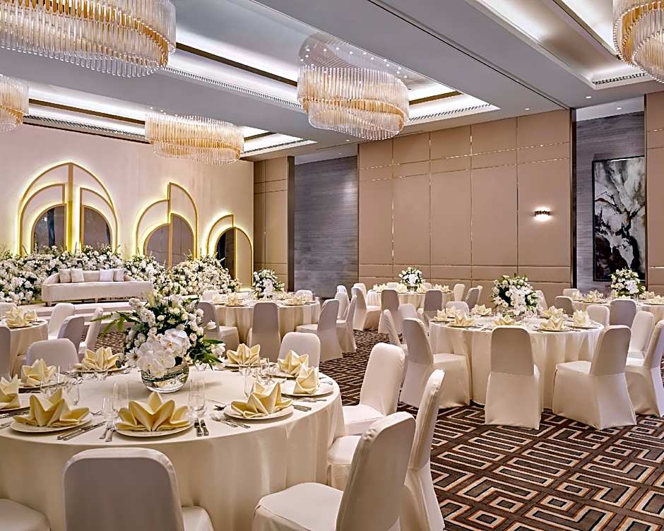 Hyatt Regency Al Kout Mall