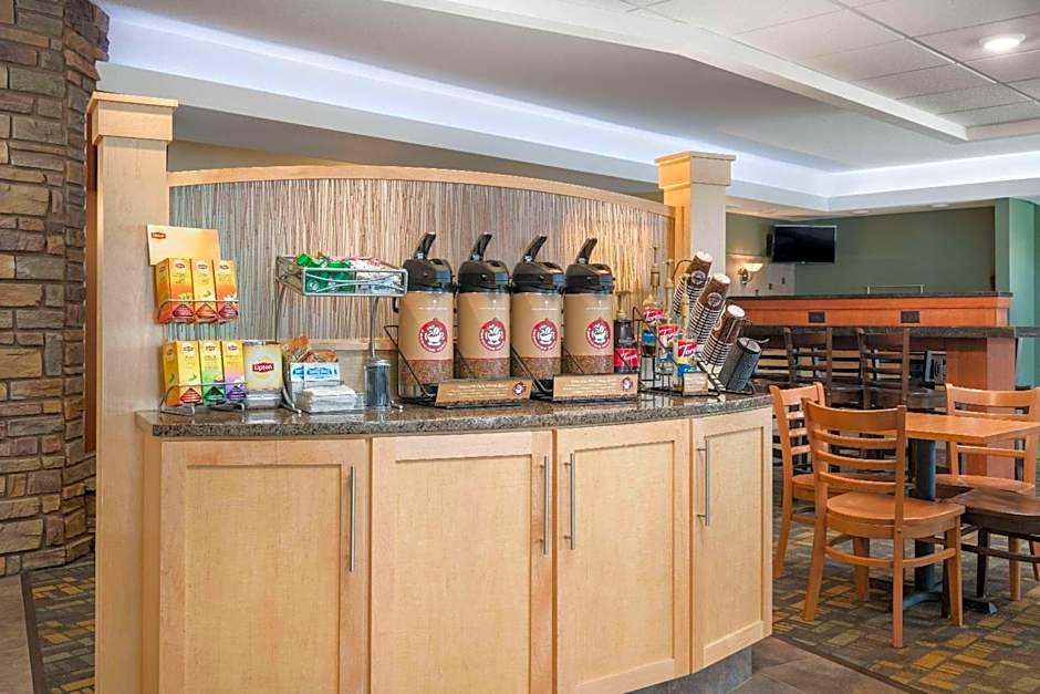 AmericInn by Wyndham Hartford SD