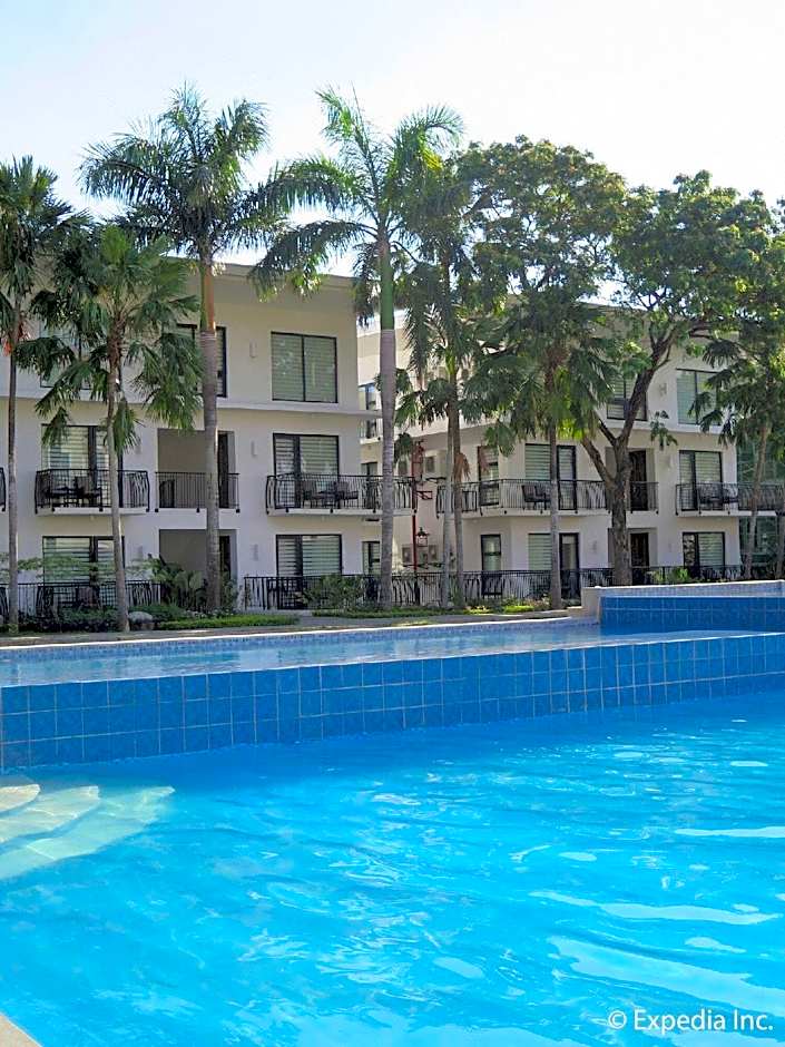 Pontefino Hotel And Residences