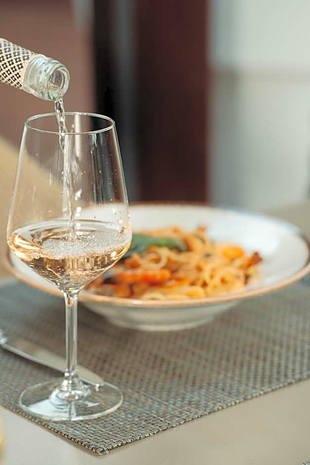 Apartamentos Honorio - Pool and Garden