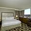 Hilton Niagara Falls-Fallsview Hotel - Suites