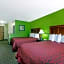 Days Inn & Suites by Wyndham Wichita