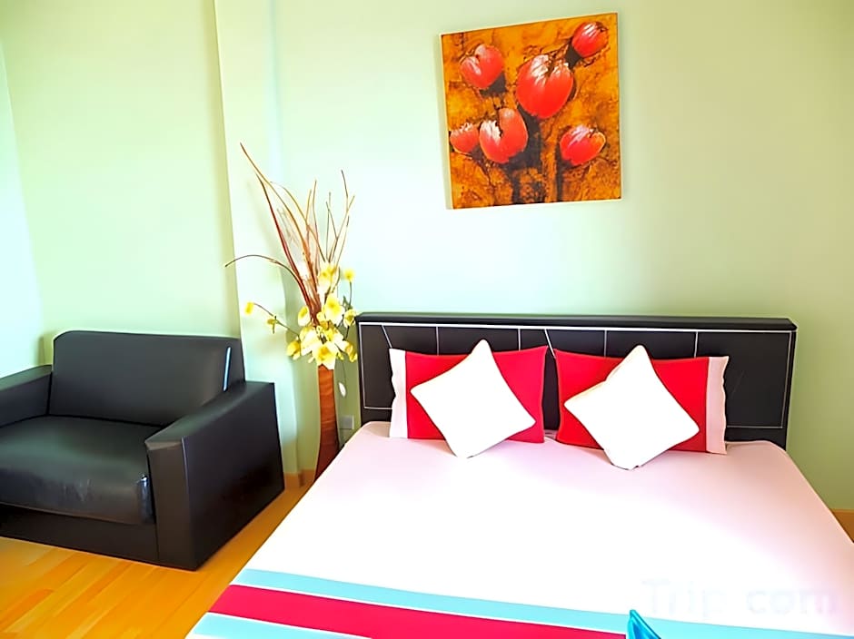Sea beach Koh Larn 2 Hotel