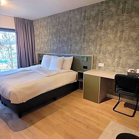 Three-Bedroom Superior Apartment