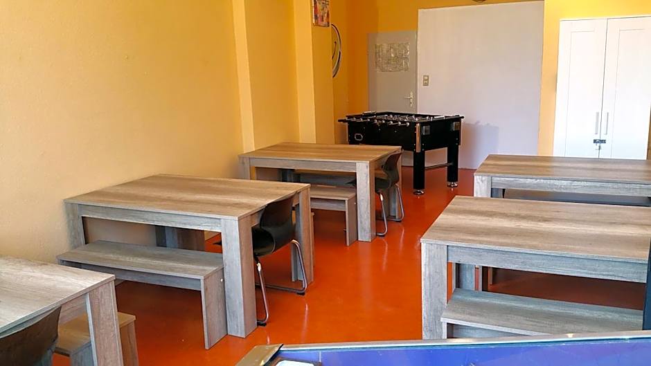 Happy go Lucky Hotel  Hostel