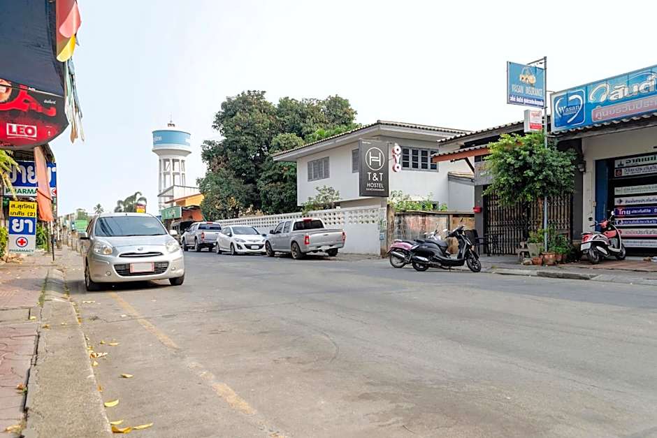 T & T Hostel Kanchanaburi