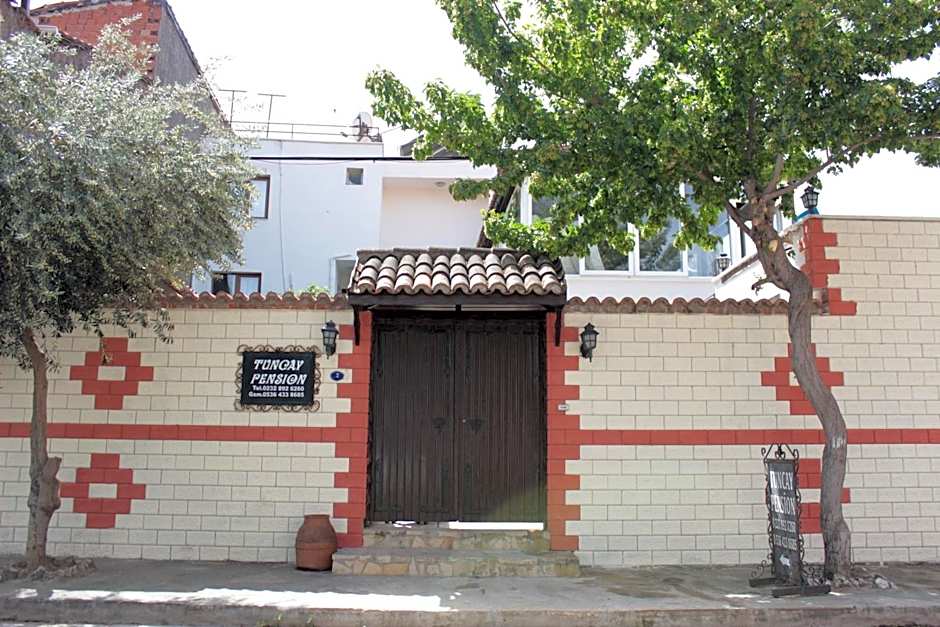 Tuncay Pension