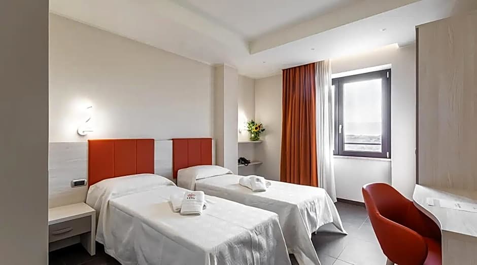 LUAL Bleisure Hotel