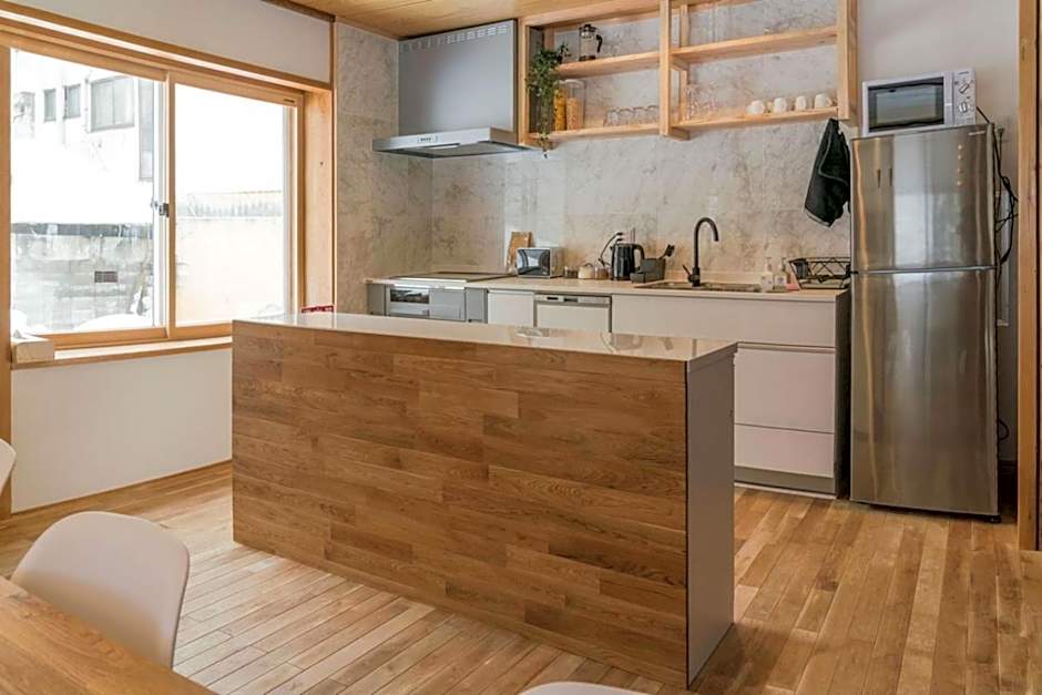 Nozawa Gondola Apartments