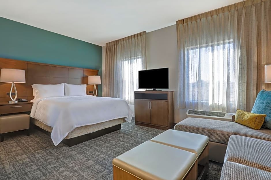 Staybridge Suites - Overland Park - Kansas City S, an IHG Hotel