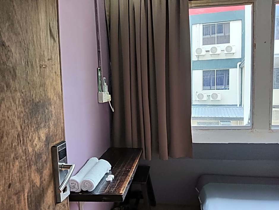Hotel O Hi Inn 2