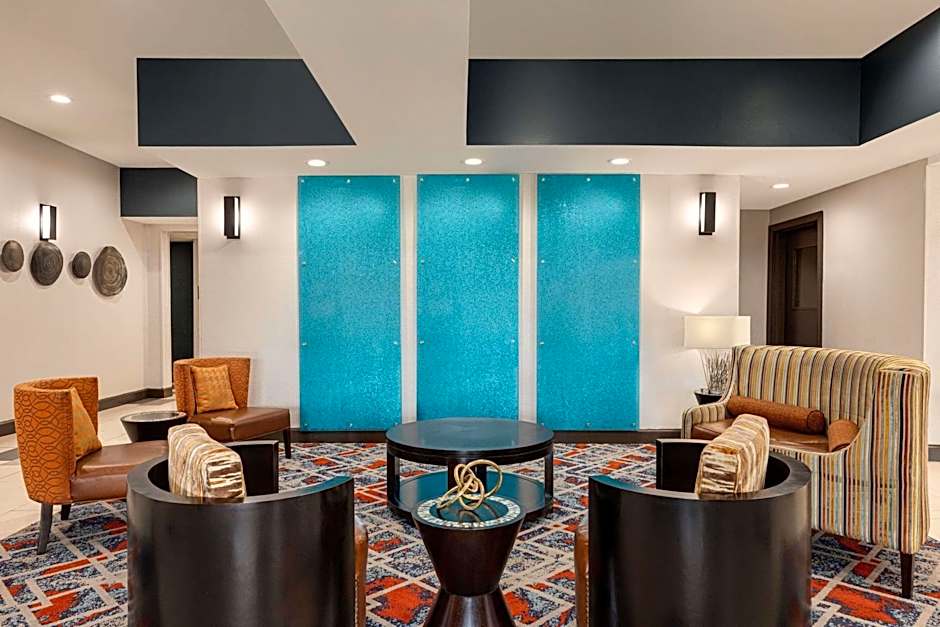 La Quinta Inn & Suites by Wyndham Oxford - Anniston