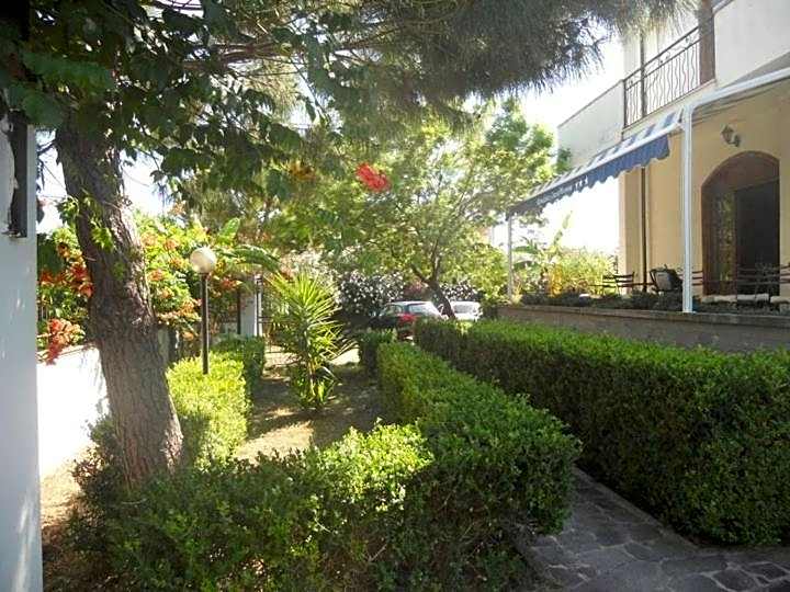 Residence Gnura Momma