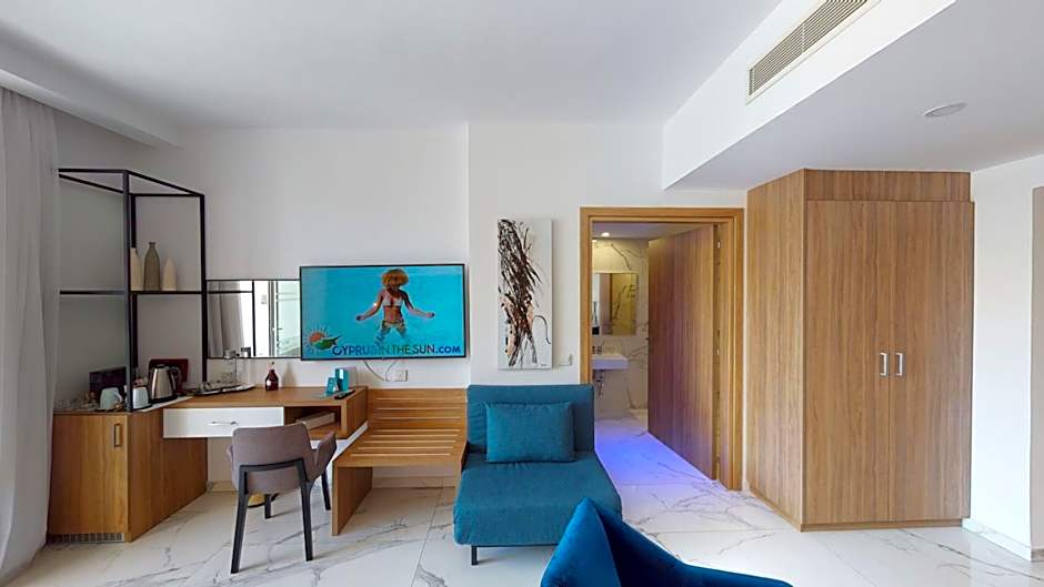 The Blue Ivy Hotel & Suites