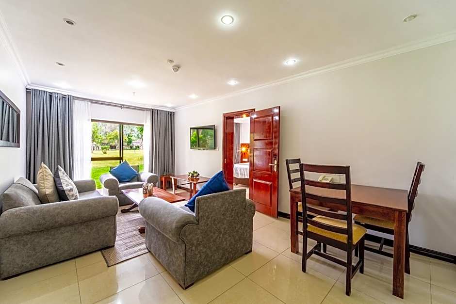 Azambezi River Lodge