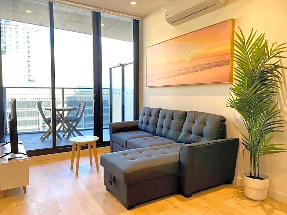 Luxury CBD Beach Vibes-Queen Bed-Gym