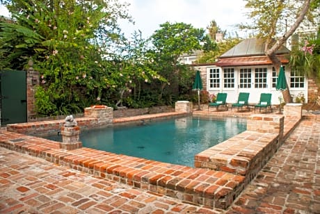 Audubon Cottages