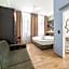 NEU - Sona Design Rooms - CITY CENTER -