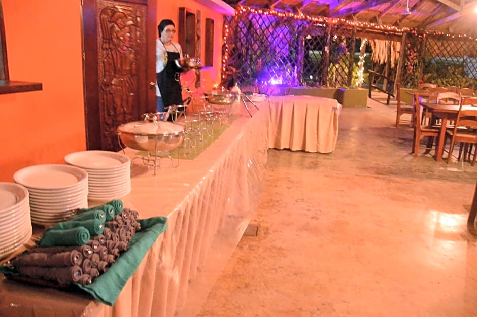 Lamanai Landings Hotel and Marina