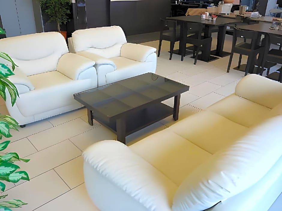 Omura Station Hotel