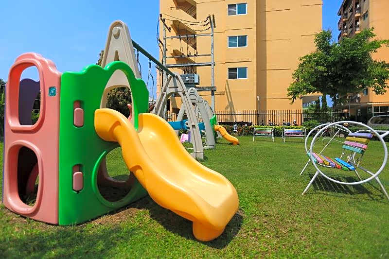 J Town serviced Apartments&hotel