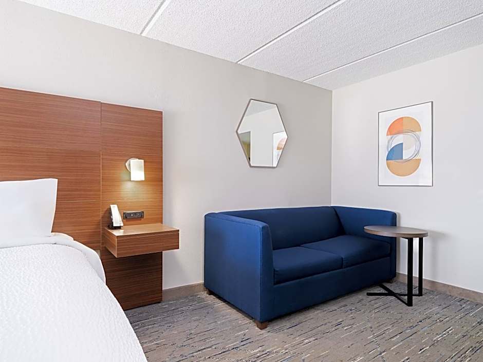 Holiday Inn Express & Suites Augusta West - Fort Eisenhower By IHG