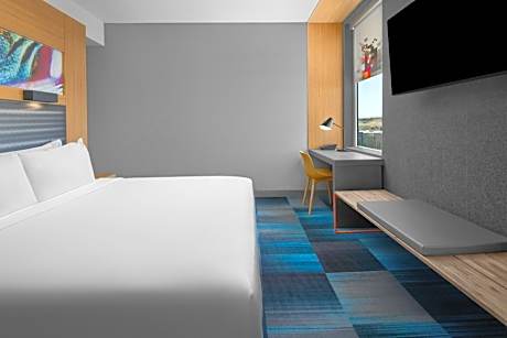King Room - Hearing Accessible