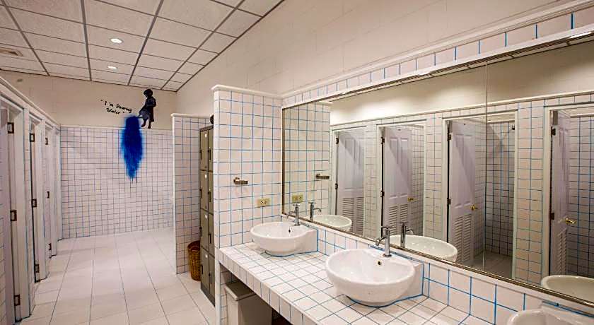 Azure Hostel Bangkok